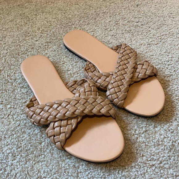Mtzyoa Braided Criss Cross Flat Sandals 8.5 Tan Slip-On NWOB Boho Summer Comfort - Picture 2 of 13